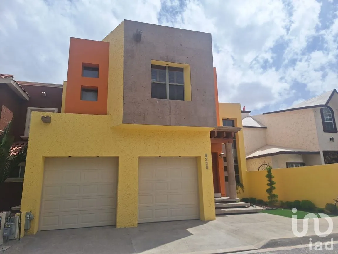 Casa en Venta en Residencial Almendros, Juárez, Chihuahua