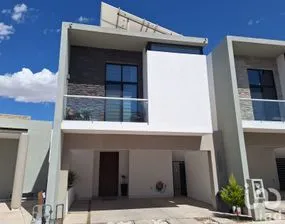 NEX-205558 - Casa en Renta, con 3 recamaras, con 2 baños, con 192 m2 de construcción en Rinconadas del Valle I, CP 32546, Chihuahua.
