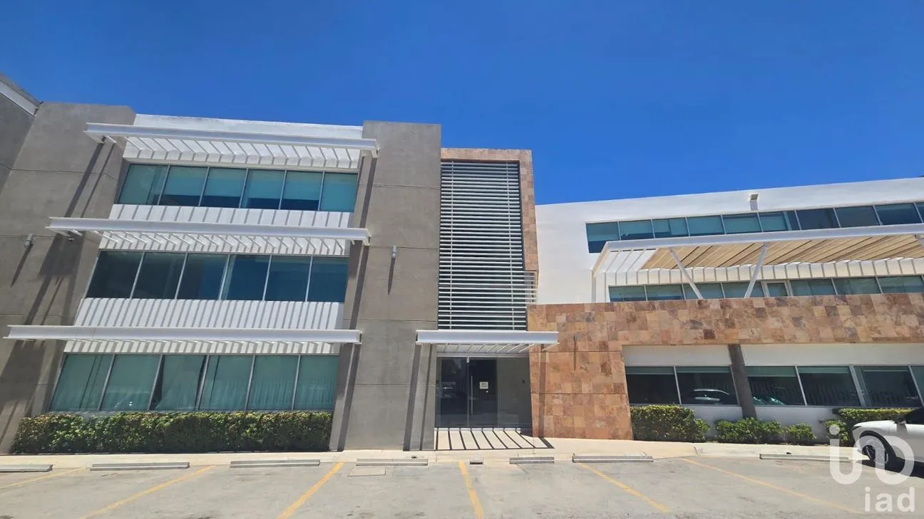 Oficina en Renta en Los Parques, Juárez, Chihuahua | NEX-251603 | iad México | Foto 1 de 14