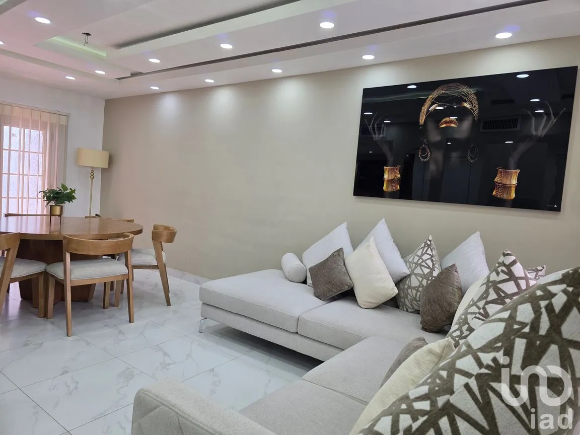 Casa en Venta en Jardines Residencial, Juárez, Chihuahua | NEX-285436 | iad México | Foto 7 de 19
