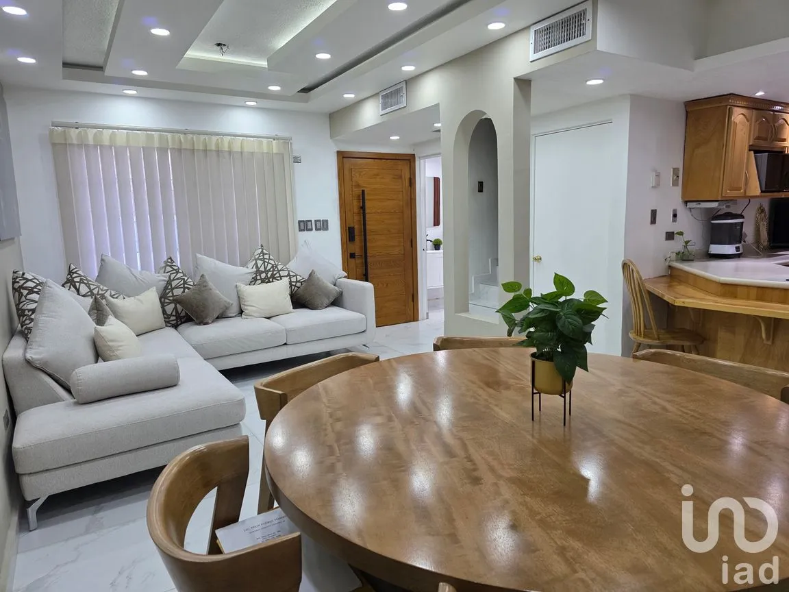 Casa en Venta en Jardines Residencial, Juárez, Chihuahua | NEX-285436 | iad México | Foto 1 de 19