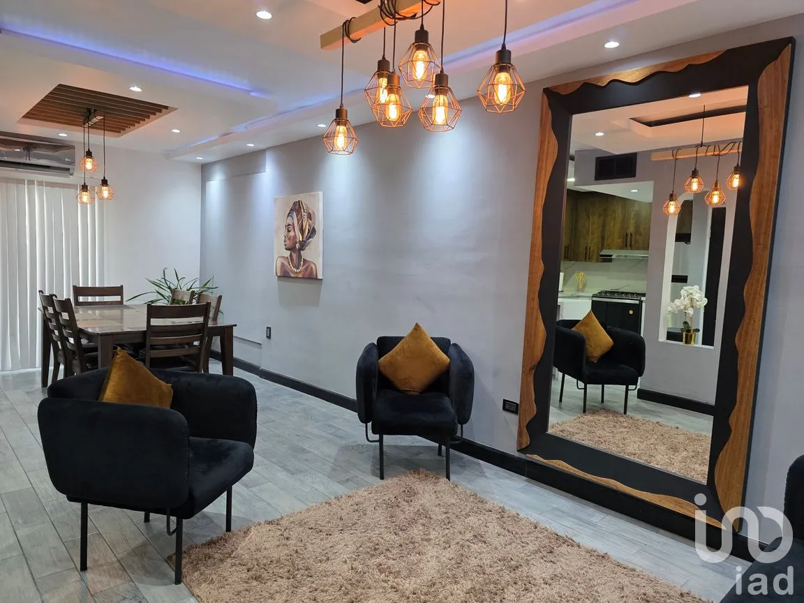 Casa en Venta en Jardines Residencial, Juárez, Chihuahua | NEX-285628 | iad México | Foto 3 de 15