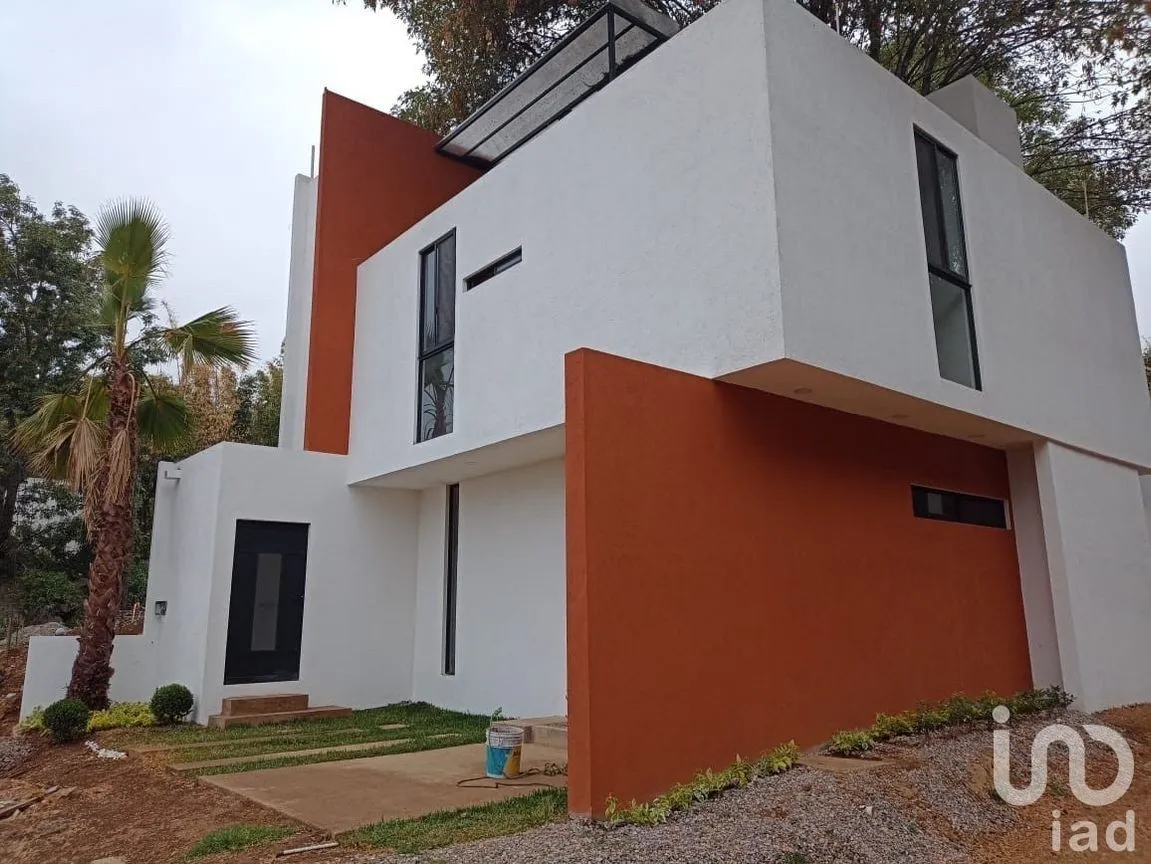 Casa en Venta en Santa María Ahuacatitlán, Cuernavaca, Morelos | NEX-228109 | iad México | Foto 1 de 28
