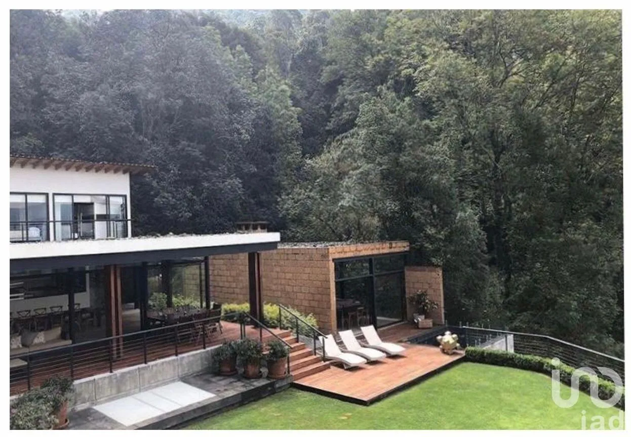 Casa en Venta en Monte Alto, Valle de Bravo, Estado De México | NEX-231858 | iad México | Foto 1 de 27