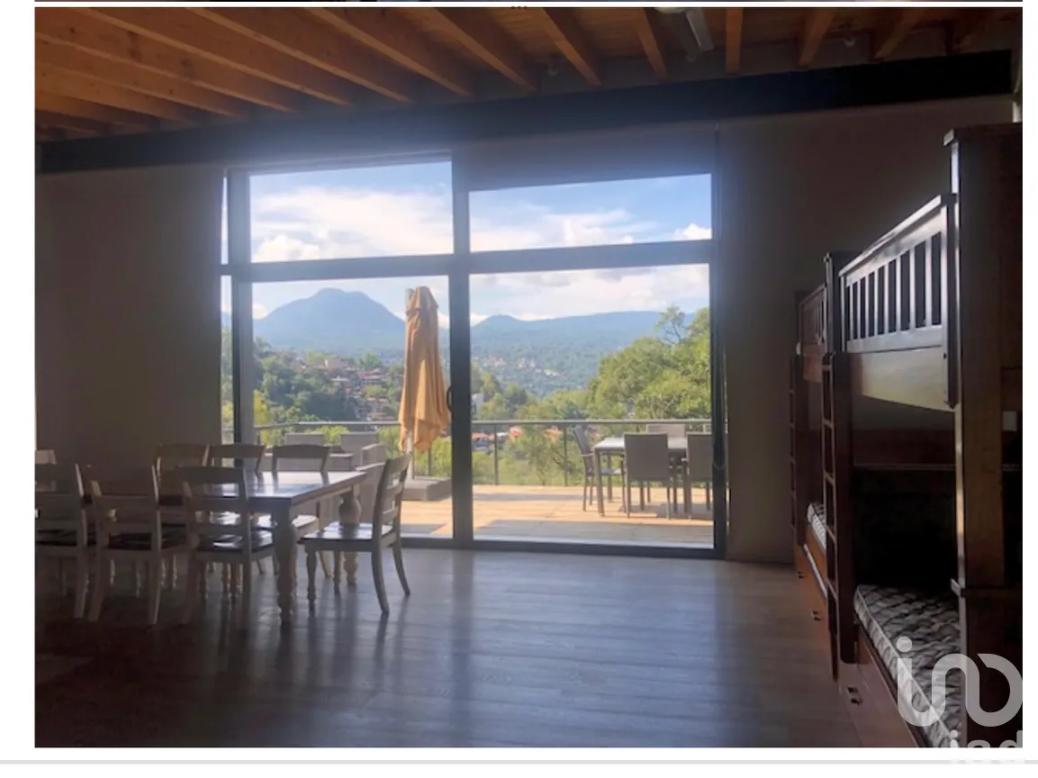 Casa en Venta en Monte Alto, Valle de Bravo, Estado de México | NEX-269611 | iad México | Foto 12 de 27