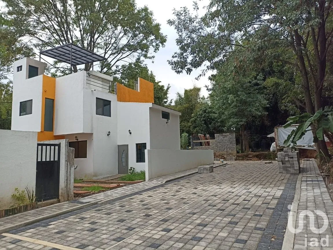 Casa en Venta en Santa María Ahuacatitlán, Cuernavaca, Morelos | NEX-270410 | iad México | Foto 1 de 23