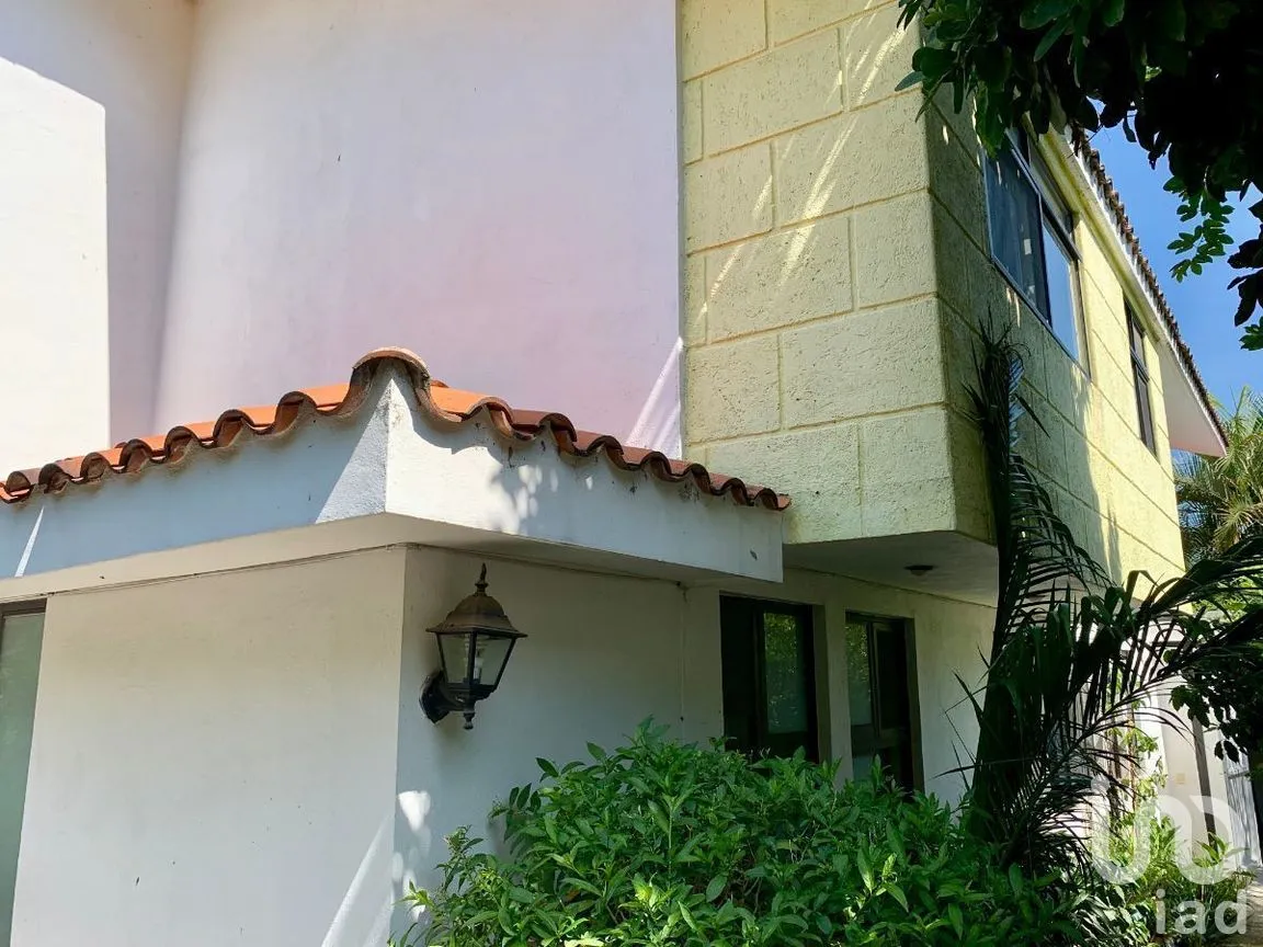 Casa en Venta en Sumiya, Jiutepec, Morelos | NEX-271255 | iad México | Foto 2 de 49