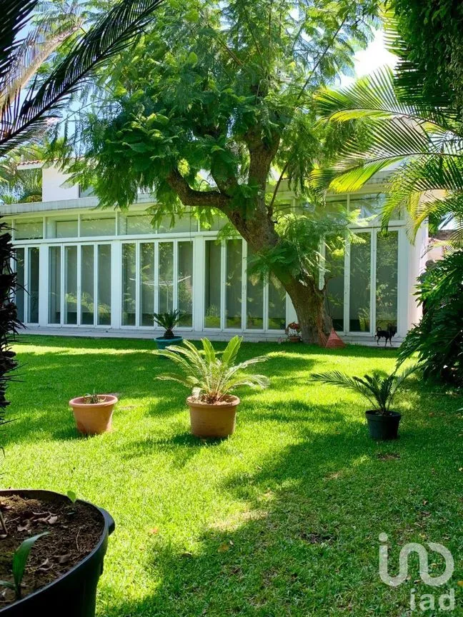 Casa en Venta en Sumiya, Jiutepec, Morelos | NEX-271255 | iad México | Foto 1 de 49
