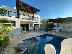 NEX-202370 - Casa en Venta, con 4 recamaras, con 6 baños, con 320 m2 de construcción en Cabo Norte, CP 97305, Yucatán.