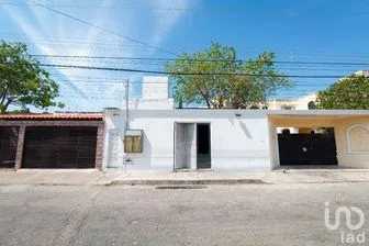 NEX-224906 - Casa en Venta, con 4 recamaras, con 1 baño, con 129.47 m2 de construcción.