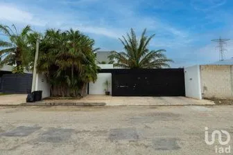 NEX-230232 - Casa en Venta, con 3 recamaras, con 3 baños, con 380.27 m2 de construcción en Santa Gertrudis Copo, CP 97305, Yucatán.