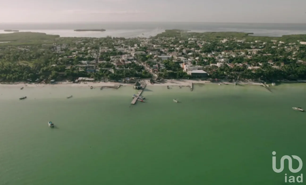 Terreno en Venta en Chiquila, Lázaro Cárdenas, Quintana Roo | NEX-268684 | iad México | Foto 1 de 7