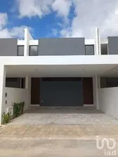 NEX-268762 - Casa en Venta, con 2 recamaras, con 2 baños, con 196.8 m2 de construcción en Residencial Xcanatún, CP 97302, Yucatán.