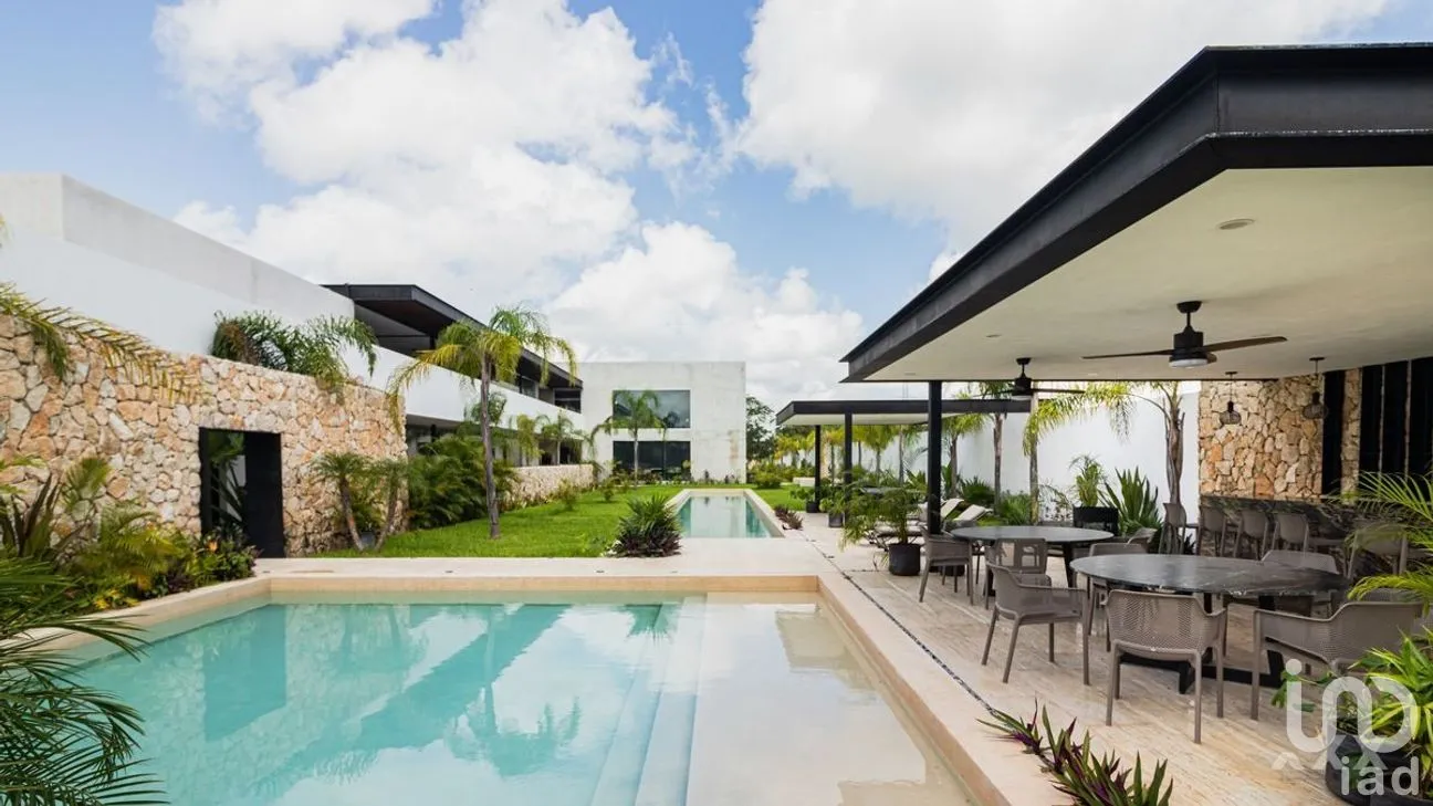 Casa en Venta en Xcanatún, Mérida, Yucatán | NEX-268813 | iad México | Foto 2 de 21
