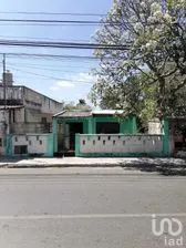 NEX-270479 - Casa en Venta, con 1 recamara, con 1 baño, con 99.55 m2 de construcción en Circuito Colonias, CP 97260, Yucatán.