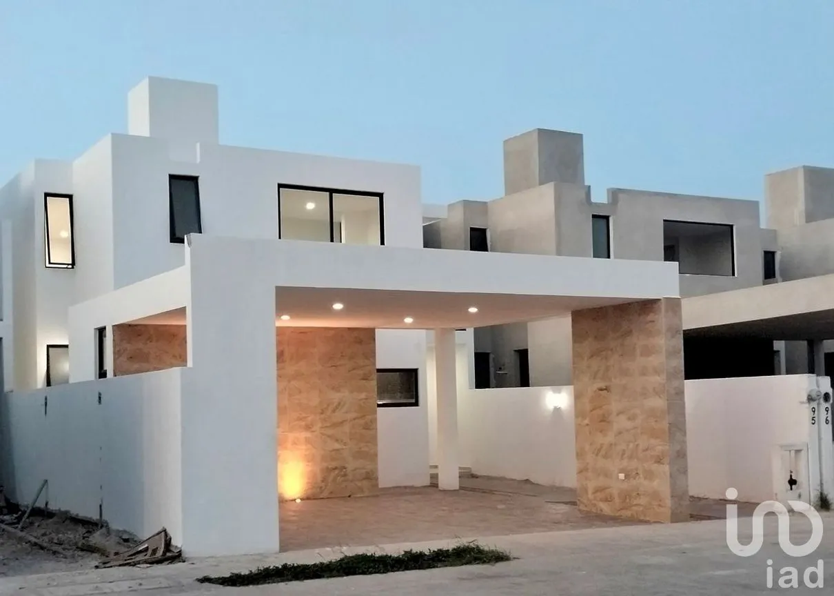 Casa en Venta en Cholul, Mérida, Yucatán | NEX-275166 | iad México | Foto 1 de 13