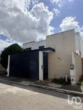 NEX-293800 - Casa en Venta, con 3 recamaras, con 3 baños, con 294.48 m2 de construcción en Gran Santa Fe, CP 97314, Yucatán.
