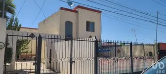 NEX-266913 - Casa en Venta, con 2 recamaras, con 1 baño, con 75 m2 de construcción en Morelos, CP 25017, Coahuila.