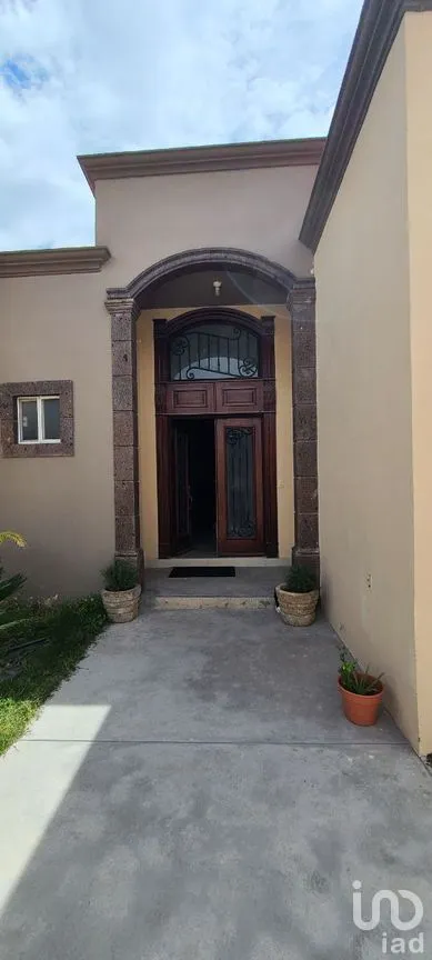 Casa en Venta en Arteaga Centro, Arteaga, Coahuila | NEX-267606 | iad México | Foto 1 de 31