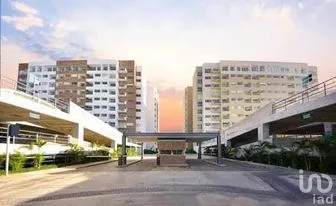 NEX-271752 - Departamento en Venta, con 2 recamaras, con 2 baños, con 99 m2 de construcción en Vía Montejo, CP 97204, Yucatán.