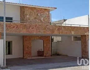 NEX-271773 - Casa en Venta, con 3 recamaras, con 3 baños, con 232 m2 de construcción en Mérida, CP 97203, Yucatán.