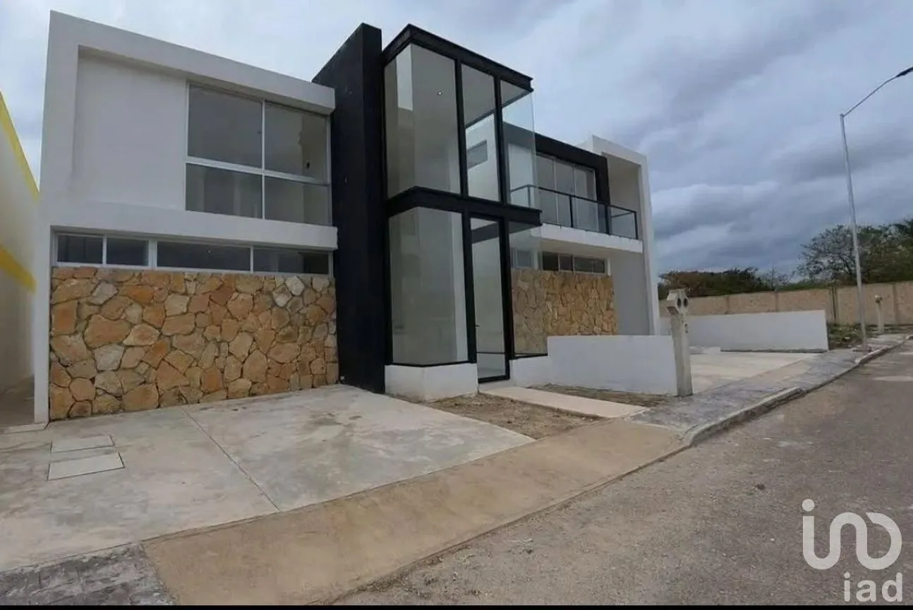 Casa en Renta en Conkal, Conkal, Yucatán | NEX-271781 | iad México | Foto 1 de 11
