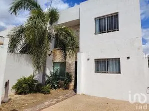 NEX-299076 - Casa en Renta, con 3 recamaras, con 3 baños, con 160 m2 de construcción.