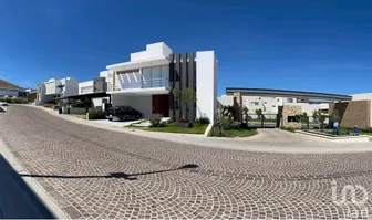 NEX-201926 - Casa en Venta, con 3 recamaras, con 4 baños, con 326 m2 de construcción en Cumbres del Lago, CP 76230, Querétaro.