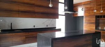 NEX-222797 - Casa en Venta, con 4 recamaras, con 4 baños, con 337 m2 de construcción.