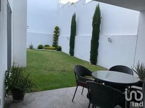 NEX-225951 - Casa en Venta, con 3 recamaras, con 3 baños.