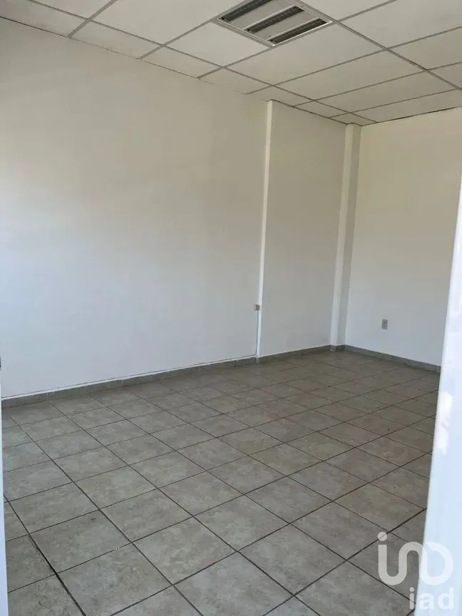 Local en Renta en Centro Sur, Querétaro, Querétaro | NEX-229972 | iad México | Foto 3 de 12
