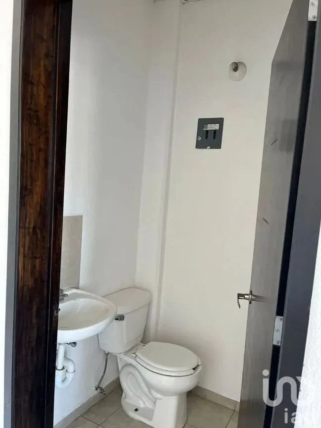 Local en Renta en Centro Sur, Querétaro, Querétaro | NEX-229972 | iad México | Foto 4 de 12