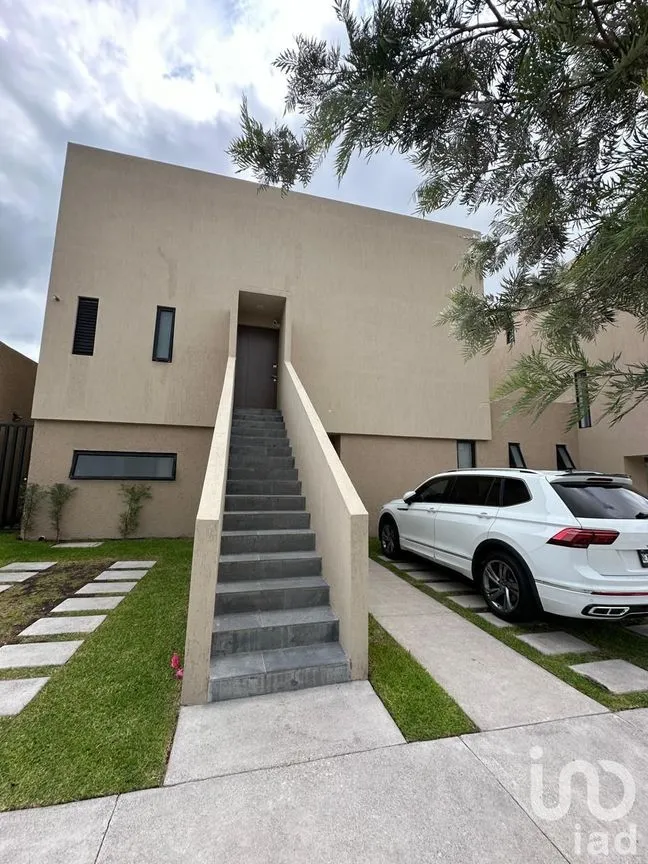 Casa en Renta en Juriquilla, Querétaro, Querétaro | NEX-230050 | iad México | Foto 1 de 19