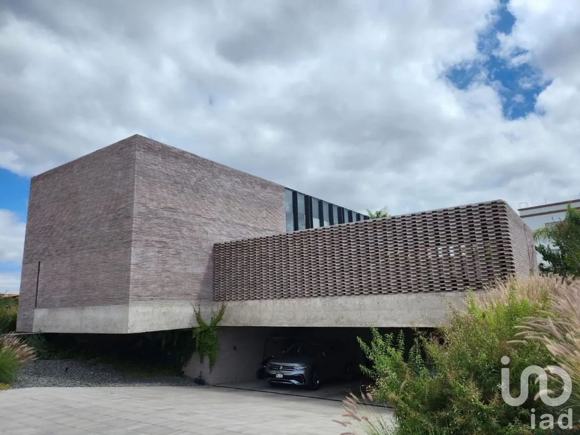 Casa en Venta en El Campanario, Querétaro, Querétaro | NEX-267902 | iad México | Foto 2 de 48