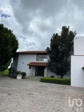 NEX-267914 - Casa en Venta, con 4 recamaras, con 5 baños, con 670 m2 de construcción.