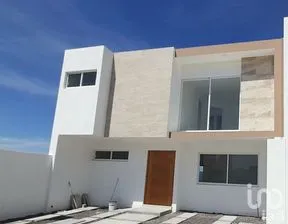 NEX-267917 - Casa en Venta, con 3 recamaras, con 4 baños, con 191 m2 de construcción en Lomas del Marqués, CP 76146, Querétaro.