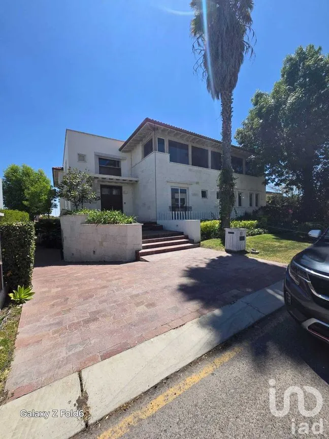 Casa en Venta en El Campanario, Querétaro, Querétaro | NEX-268117 | iad México | Foto 2 de 36