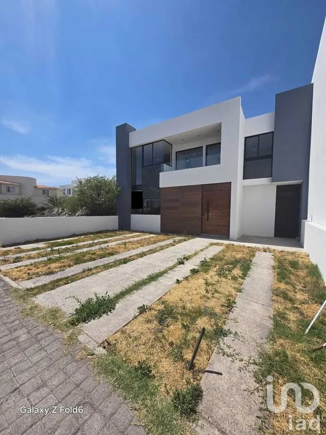 Casa en Venta en Residencial el Refugio, Querétaro, Querétaro | NEX-270349 | iad México | Foto 4 de 27