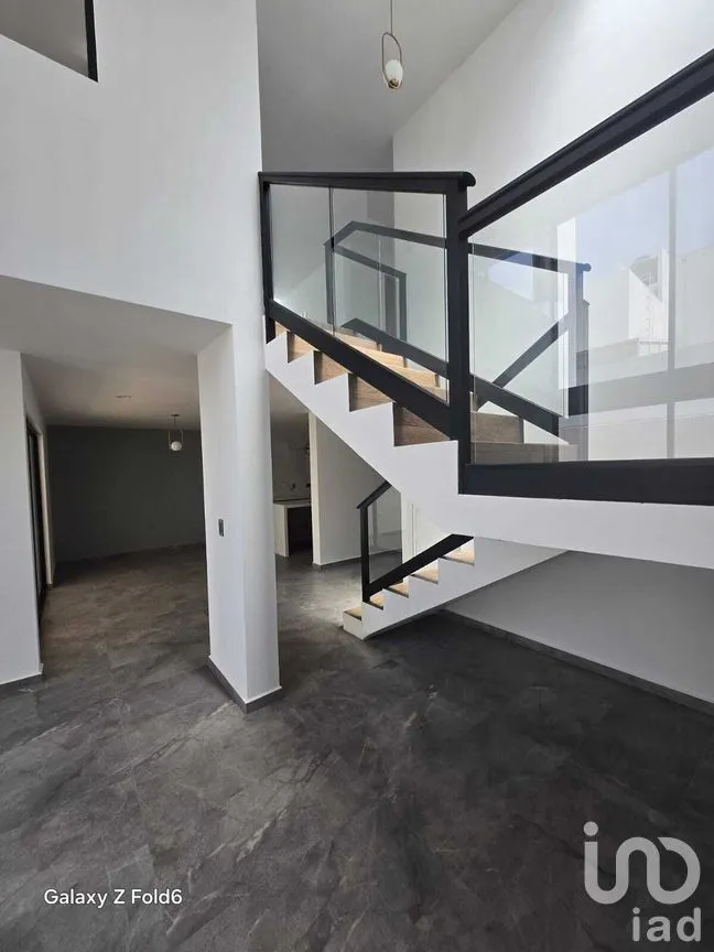 Casa en Venta en Residencial el Refugio, Querétaro, Querétaro | NEX-270349 | iad México | Foto 1 de 27