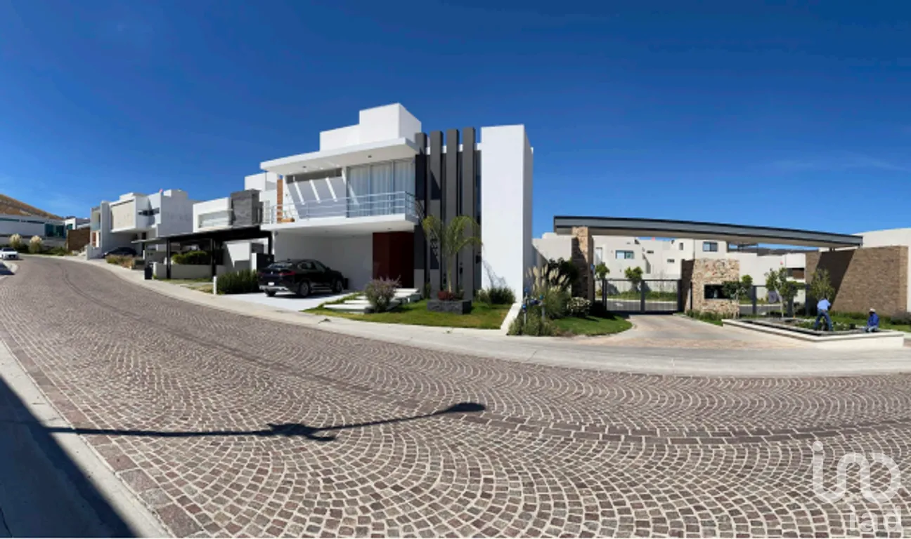 Casa en Venta en Cumbres del Lago, Querétaro, Querétaro | NEX-275344 | iad México | Foto 1 de 16