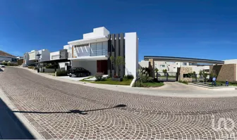 NEX-275344 - Casa en Venta, con 3 recamaras, con 4 baños, con 326 m2 de construcción en Cumbres del Lago, CP 76230, Querétaro.