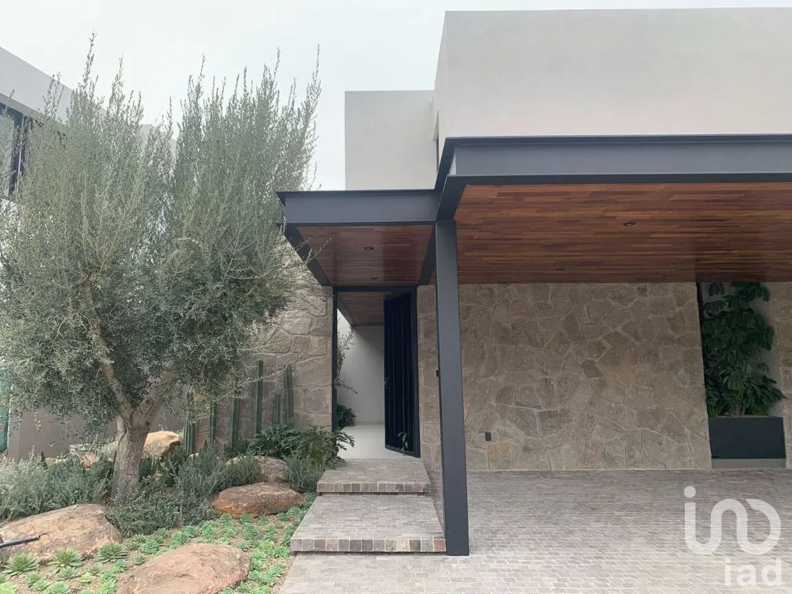 Casa en Venta en Altozano el Nuevo Querétaro, Querétaro, Querétaro | NEX-276234 | iad México | Foto 2 de 27