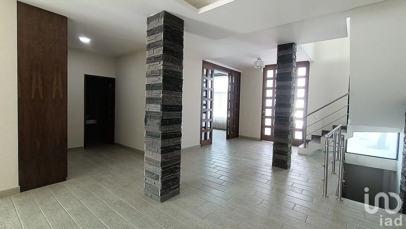Casa en Venta en Real del Bosque, Corregidora, Querétaro | NEX-290310 | iad México | Foto 2 de 14