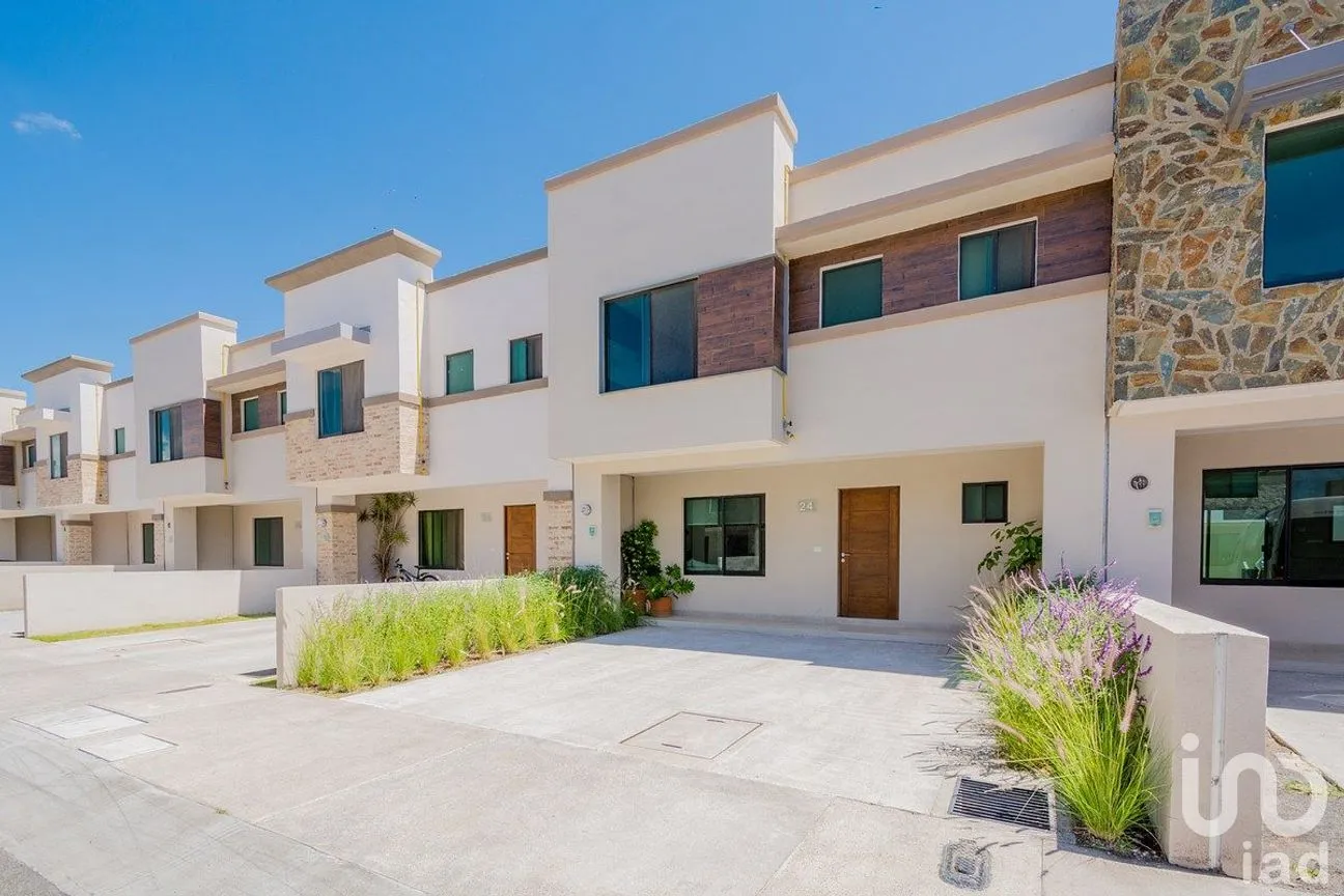 Casa en Venta en La Vista Residencial, Querétaro, Querétaro | NEX-293002 | iad México | Foto 2 de 11