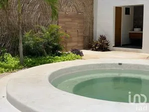 NEX-209500 - Departamento en Venta, con 2 recamaras, con 2 baños, con 88.27 m2 de construcción en Tulum Centro, CP 77760, Quintana Roo.