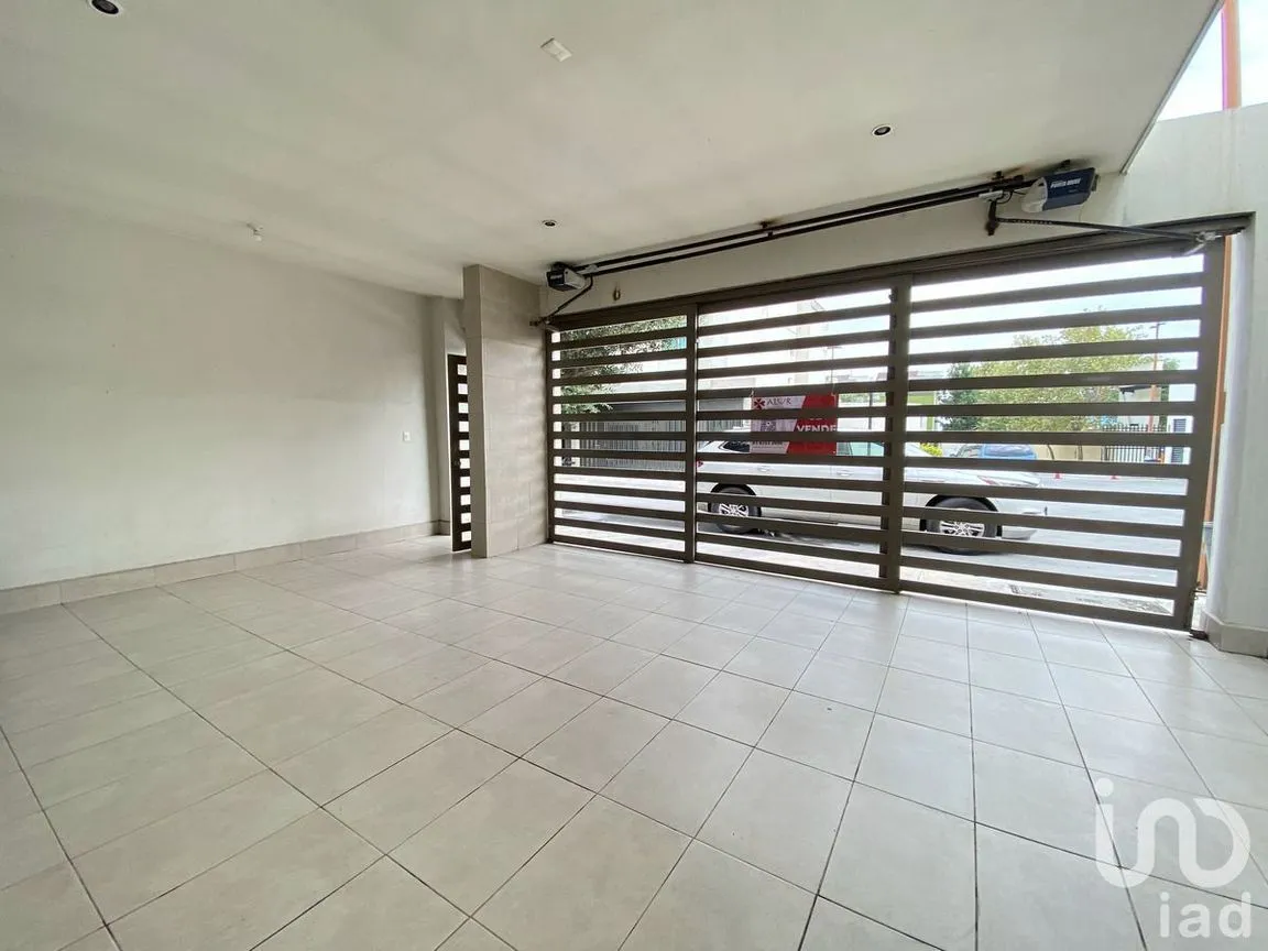 Casa en Venta en Puerta de Hierro, Monterrey, Nuevo León | NEX-232862 | iad México | Foto 3 de 11