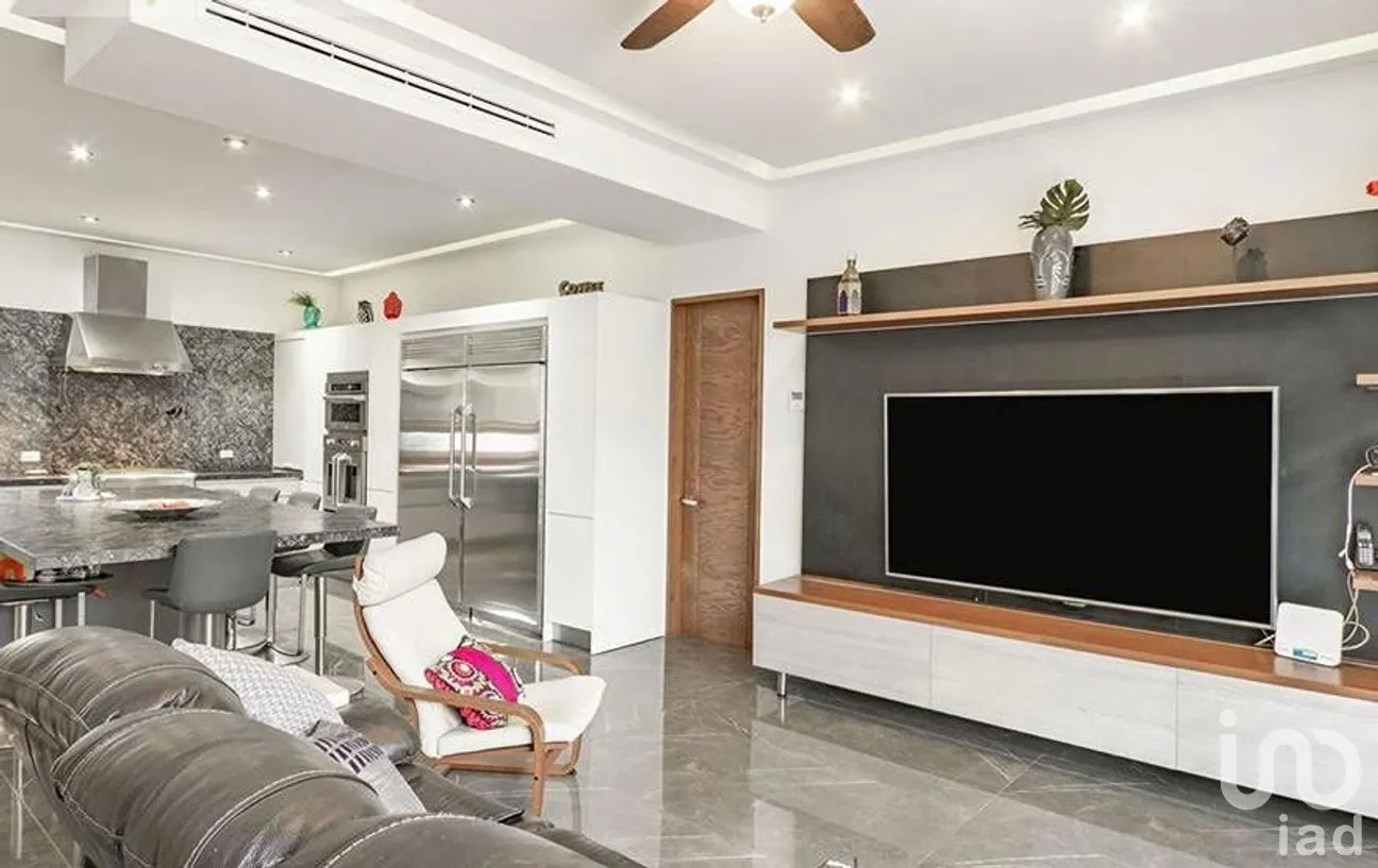 Casa en Venta en La Joya Privada Residencial, Monterrey, Nuevo León | NEX-271911 | iad México | Foto 5 de 27