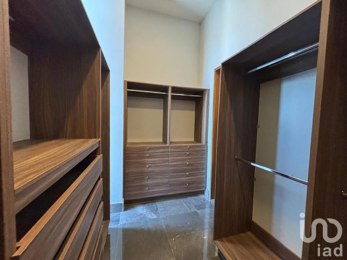 Departamento en Renta en Valle de Santa Engracia, San Pedro Garza García, Nuevo León | NEX-276561 | iad México | Foto 2 de 11