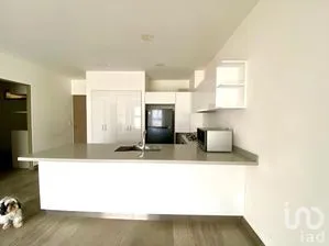 NEX-283143 - Departamento en Renta, con 2 recamaras, con 2 baños, con 75 m2 de construcción en Vía Cordillera, CP 66196, Nuevo León.