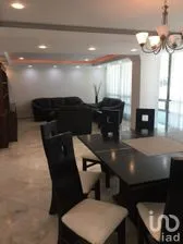 NEX-281392 - Departamento en Venta, con 3 recamaras, con 2 baños, con 250 m2 de construcción.